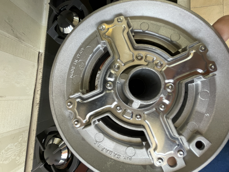 سر شعله های ساباف ایتالیا