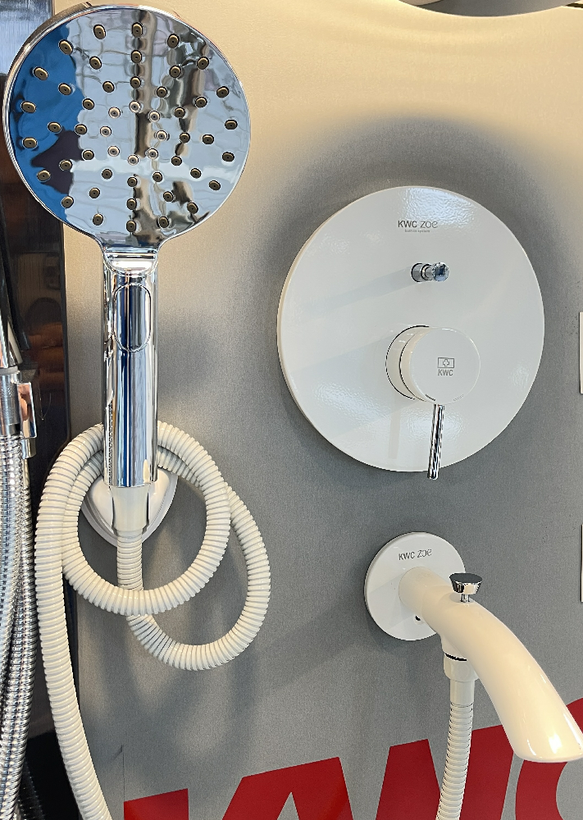 شیرآلات دوش سفید مدل زو