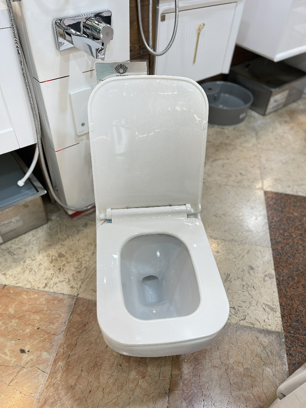 نشیمن مستطیل بزرگ