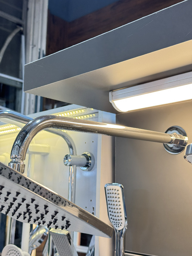 میله دوش دیواری