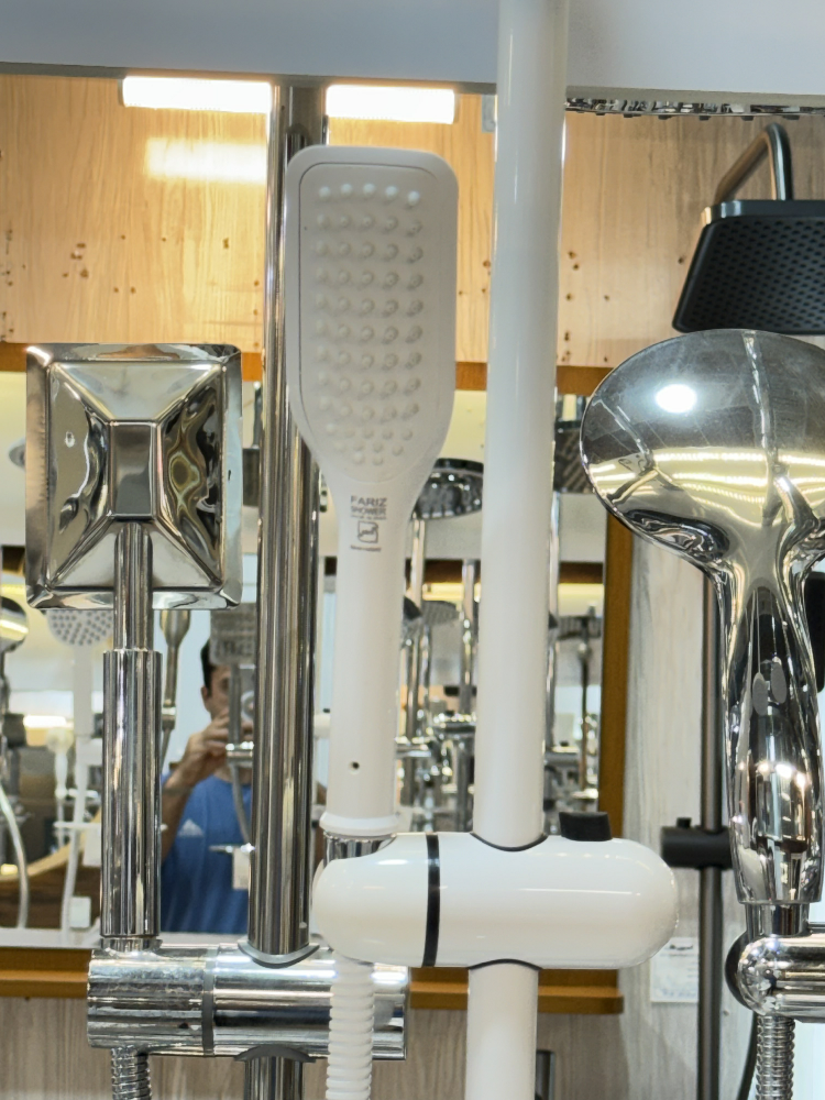 دوش تلفنی با آبریز سلیکونی با فشار آب زیاد